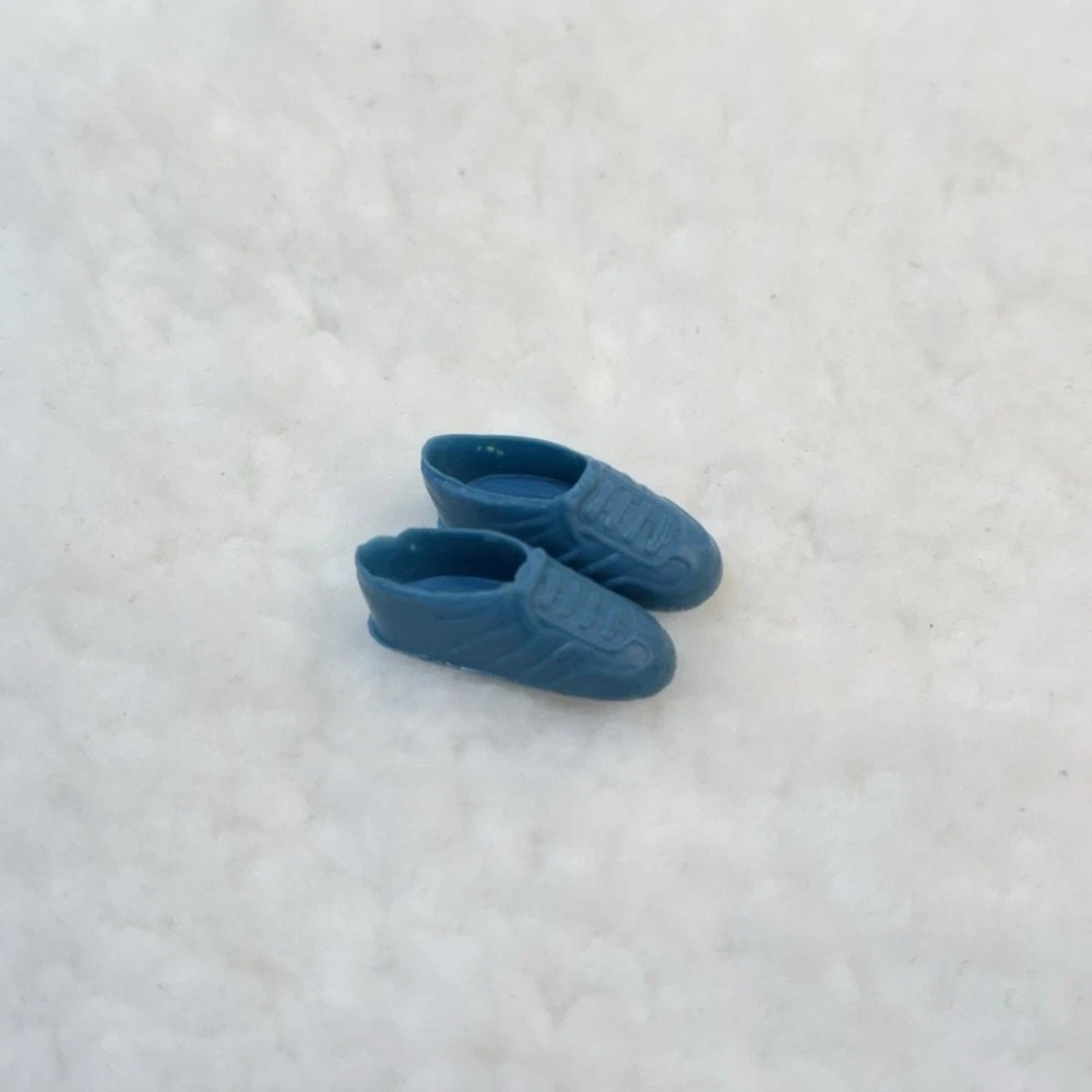 Barbie Skipper Stacie Blue Tennis Shoes Sneakers Flat Feet Doll VTG Replacements
